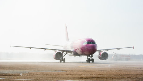 „Wizz Air“ pradėjo skraidinti iš Kauno