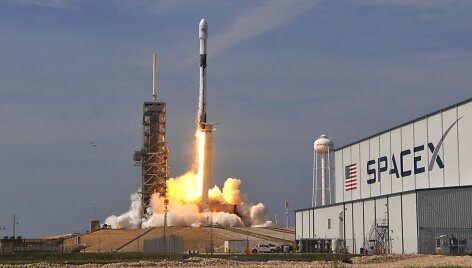 &bdquo;Falcon 9&ldquo; raketos paleidimas