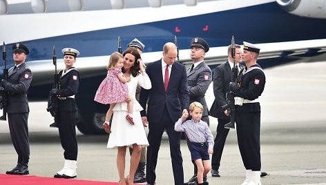 Princas Williamas ir Kembridžo hercogienė Catherine su vaikais George'u ir Charlotte