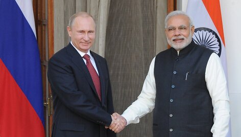 Vladimiras Putinas su Indijos premjeru Narendra Modiu Delyje