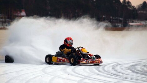 &bdquo;P1 racing&ldquo; treniruotė ant ledo