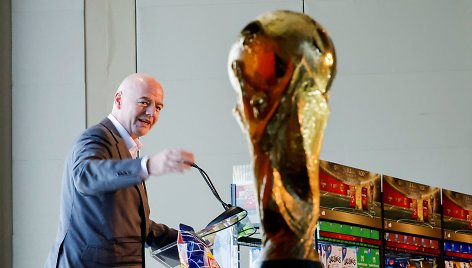 Giannis Infantino ir pasaulio čempionato taurė