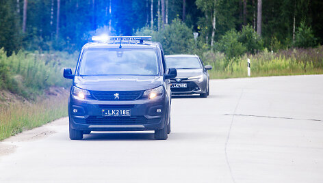 Spaudos konferencija Gaižiūnų poligone radus nuritusį droną