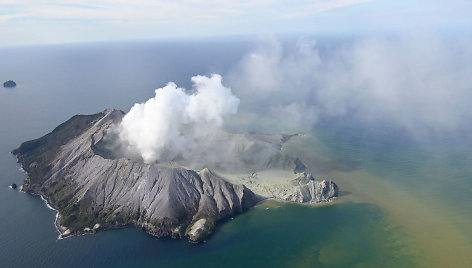 Ugnikalnio išsiveržimas Baltojoje saloje