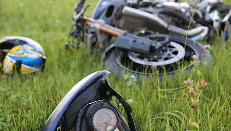 Sudaužytas motociklas &bdquo;Suzuki GSX&ldquo;