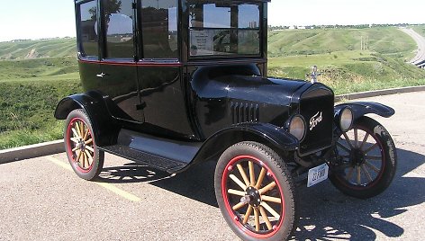 Ford Model T su mediniais ratais. (dave_7, Wikimedia(CC BY-SA 2.0)