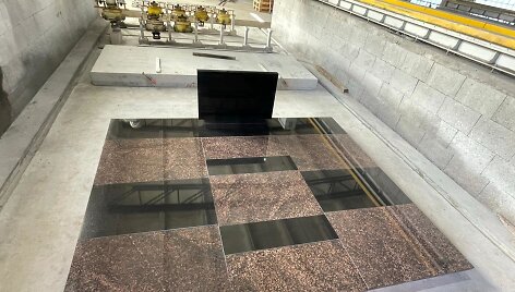 Akmeniniai dirbiniai ir akmens skalda