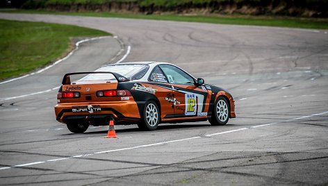 „Bunasta by Žaibelis motorsport“ komandos „Honda Integra“