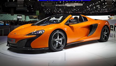 „McLaren 650S“