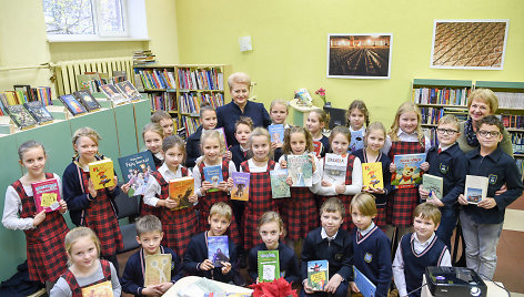 Prezidentė Dalia Grybauskaitė Antakalnio bibliotekoje