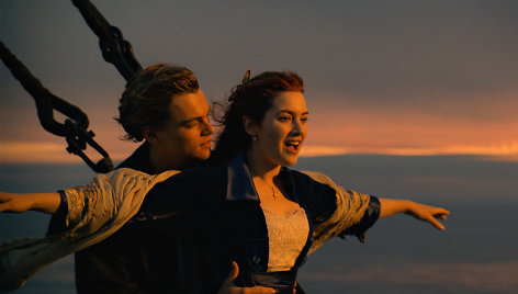 Leonardo DiCaprio ir Kate Winslet filme „Titanikas“