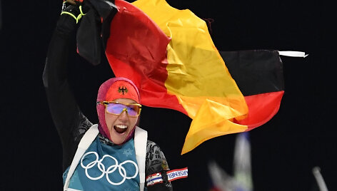 Laura Dahlmeier nugalėjo olimpinių žaidynių biatlono persekiojimo rungtyje.