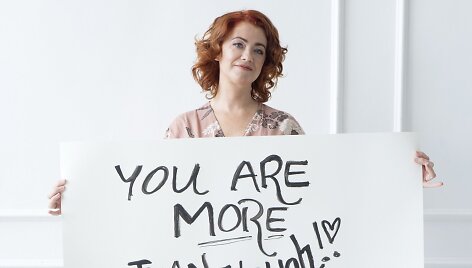 Akimirkos i&scaron; Ericos Jennings vaizdo klipo &bdquo;Because Of You&ldquo; filmavimo