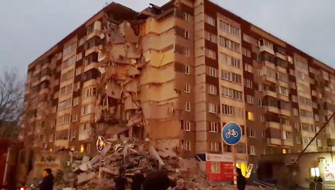 Rusijos Iževsko mieste sugriuvo dalis devynauk&scaron;čio namo