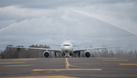 Orlaivio &bdquo;Airbus A330F&ldquo; sutikimo akimirka
