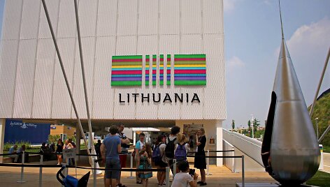 Lietuvos paviljonas ir la&scaron;as