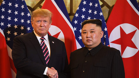 Hanojuje susitiko Donaldas Trumpas ir Kim Jong Unas