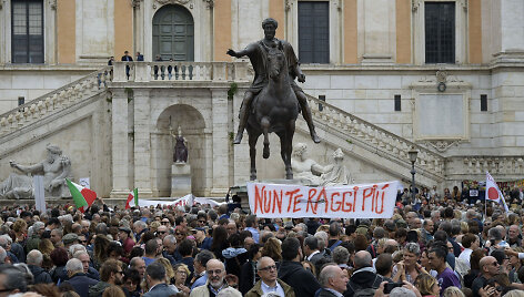 Protestas Romoje
