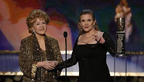 Debbie Reynolds ir Carrie Fisher