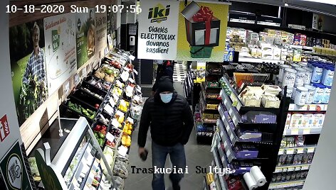 Ie&scaron;komi įtariamieji