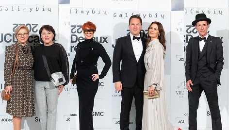 I&scaron; kairės: Vida Rama&scaron;kienė, Lolita Bytautė, Jūratė Kersnauskė, Eugenijus Chrebtovas, Žaneta Fomova, Eugenijus Vigneris