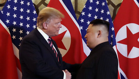 Hanojuje susitiko Donaldas Trumpas ir Kim Jong Unas