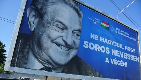 Prie&scaron; George'ą Sorosą nukreipta reklaminė kampanija Vengrijoje