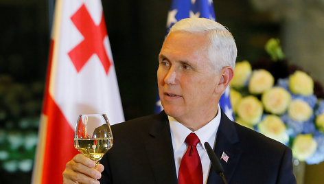 Mike'as Pence'as Tbilisyje