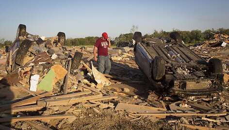 Tornado padariniai Akanzaso valstijoje