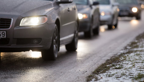 Slidaus kelio sustingdytas Vilniaus Laisvės prospektas