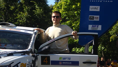 Varžybų atidarymo pakyla