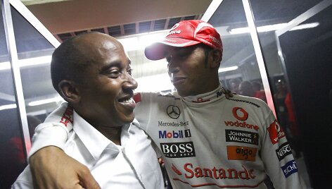 Anthony Hamiltonas su sūnumi Lewisu