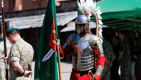 Sausumos pajėgų vėliavų žygio fini&scaron;as ir Sausumos pajėgų dienos i&scaron;kilminga ceremonija