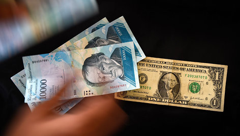 JAV doleris ir Venesuelos bolivarai