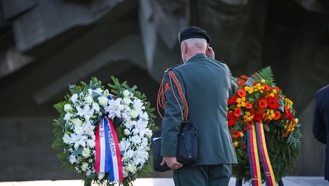 Nyderlandų kontingento kariai Kauno IX forto memorialiniame komplekse pagerbė žuvusiuosius karuose ir taikos palaikymo operacijose