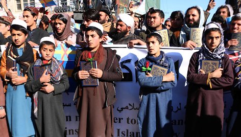 Šimtai afganistaniečių protestavo prieš Korano sudeginimą Švedijoje