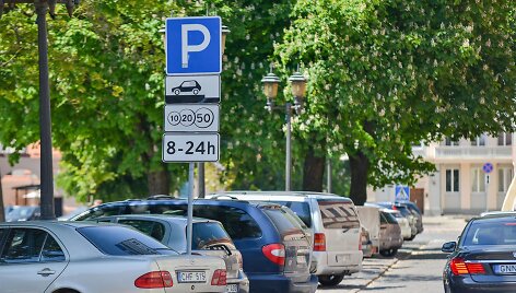 Pakeistas mokamas parkavimas Kauno Rotu&scaron;ės aik&scaron;tėje