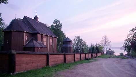 Palū&scaron;ės bažnyčia