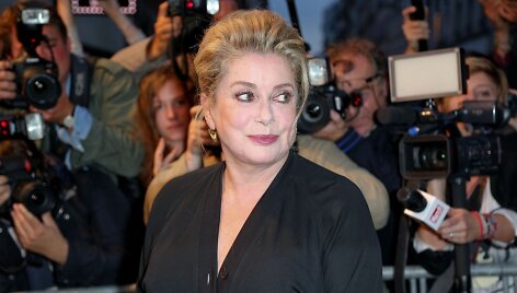 Catherine Deneuve 2013 metais