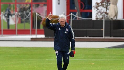 Juppas Heynckesas grįžo į Miuncheno &bdquo;Bayern&ldquo; klubą.