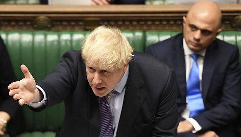 Borisas Johnsonas Bendruomenių Rūmuose