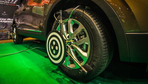 Parodoje &bdquo;Mechanika 2016&ldquo; pristatoma naujausia automobilių priežiūros bei serviso įranga