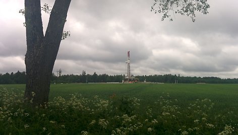 Lenkija lenkia Lietuvą skalūnų dujų paieškose