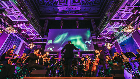 Performanso &bdquo;Sound of Light&ldquo; akimirka