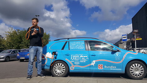 Keliautojas Wiebe Wakker Australiją pasieks elektromobiliu