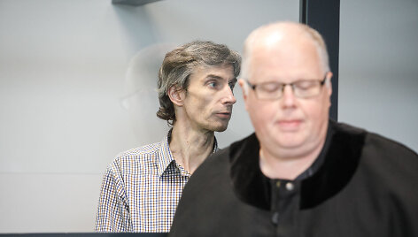 Algirdas Paleckis atvežtas į Kauno teismą