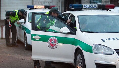 Vilniaus policija gaudė A juostą užimančius automobilių vairuotojus