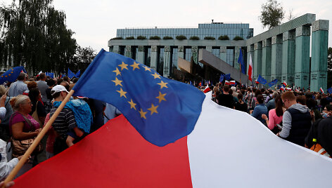 EP rinkimai Lenkijoje domina daugiau rinkėjų nei anksčiau