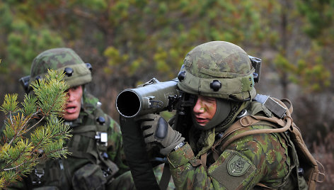 Pratybos Pabradėje: Birutės bataliono kariai atakavo vengrų įtvirtinimus