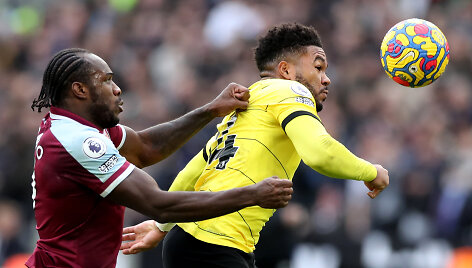Michailas Antonio ir Reece'as Jamesas